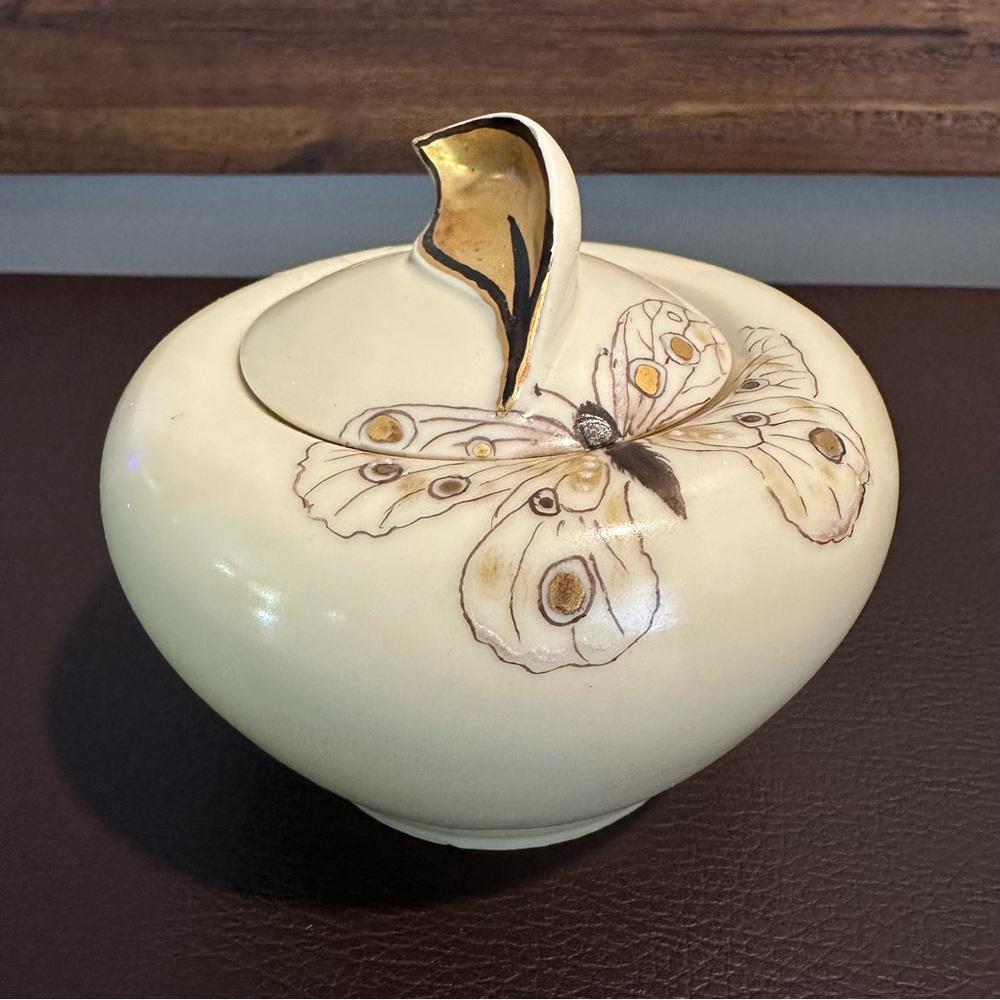 Vtg Winterling Kirchenlamitz Germany Hand Painted Porcelain Butterfly Sugar Jar